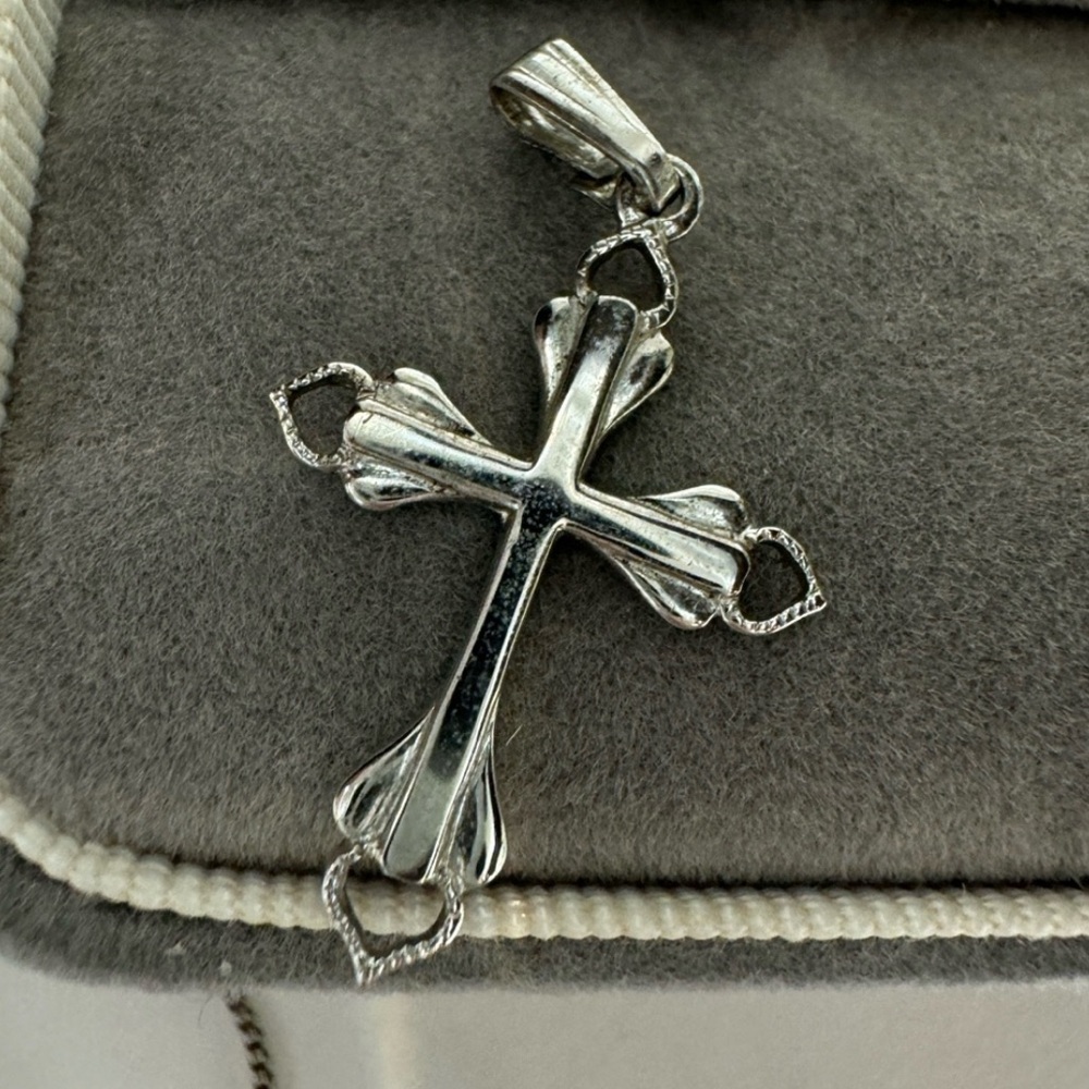 Vintage Sterling Silver 925 Cross Pendant. Simple Elegant Solid 925 Sterling